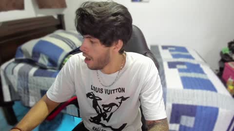 Snapshot of justin_stark1 chatting on January 2025 10:26:01 PM Diego online show from January 2025 10:26:01 PM