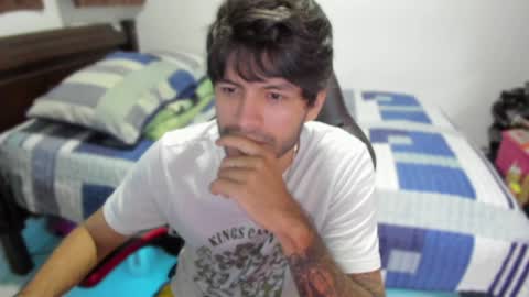 Snapshot of justin_stark1 chatting on January 2025 11:30:01 PM Diego online show from January 2025 11:30:01 PM