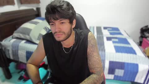 Snapshot of justin_stark1 chatting on January 2025 11:27:02 PM Diego online show from January 2025 11:27:02 PM