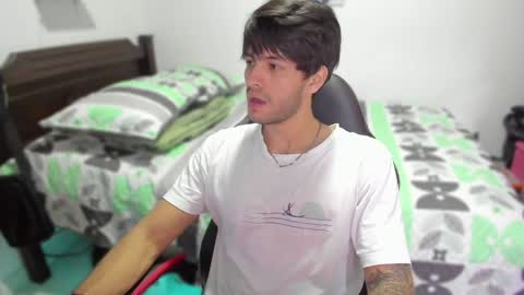 Snapshot of justin_stark1 chatting on January 2025 11:02:02 PM Diego online show from January 2025 11:02:02 PM