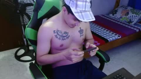 justin_taylor02 online show from September 2025 11:31:02 PM