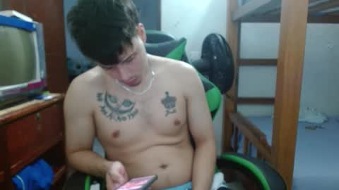 justin_taylor02 online show from October 2025 11:31:02 AM