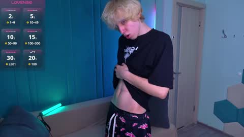 Snapshot of justinbyrd chatting on April 2026 10:22:02 AM justTEEN online show from April 2026 10:22:02 AM