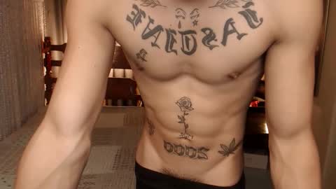 justine_hunk online show from February 2026 06:24:02 PM