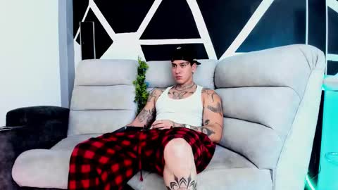 justinfuller_31 online show from October 2025 07:13:01 PM