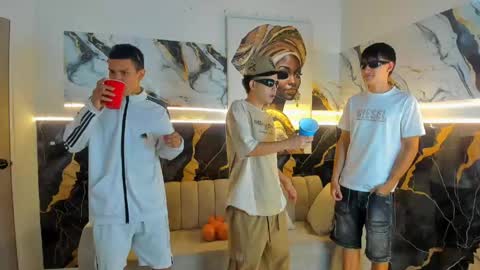 justingtime21 online show from May 2026 10:17:01 PM