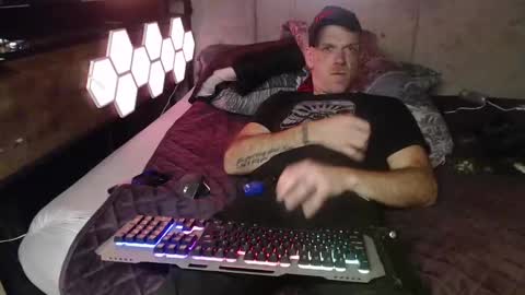 justinmoore1987 online show from October 2025 10:05:02 AM