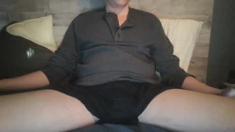 Snapshot of justinthemouth chatting on February 2025 10:22:01 PM JustIn YourMouth online show from February 2025 10:22:01 PM