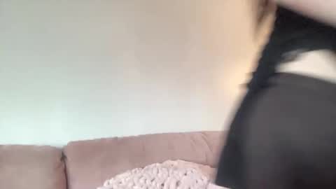 Jess online show from March 2026 01:00:01 AM