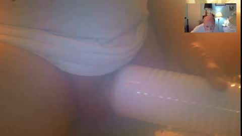 Snapshot of justjohn1012000 chatting on October 2025 12:06:02 PM justjohn online show from October 2025 12:06:02 PM