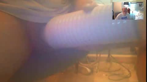 Snapshot of justjohn1012000 chatting on October 2025 12:27:01 PM justjohn online show from October 2025 12:27:01 PM