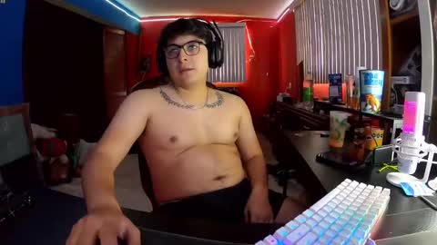 justsky117 online show from December 2024 05:08:01 PM