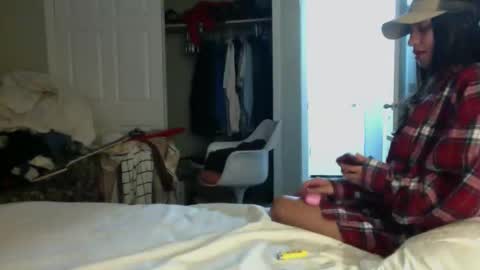 J and Sugar snap pea online show from January 2026 08:45:01 PM