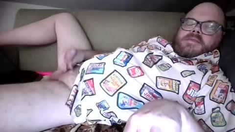 Snapshot of jwineness chatting on August 2026 06:16:02 AM MidsizeBiGuy online show from August 2026 06:16:02 AM