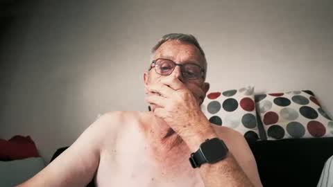 Arthur01750 online show from July 2026 10:35:02 AM