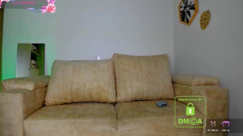 Kayli online show from November 2025 12:38:02 AM