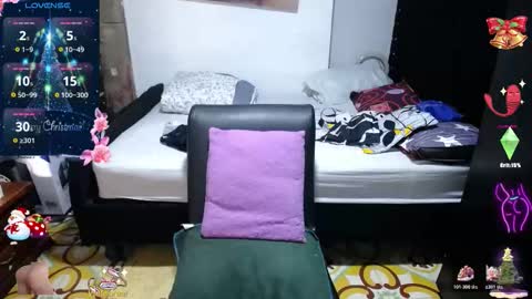 Karla online show from November 2025 07:13:01 PM