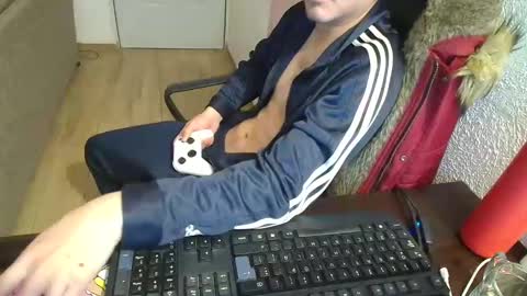 Snapshot of kael_art_d chatting on December 2024 05:00:01 AM kael_art_d online show from December 2024 05:00:01 AM