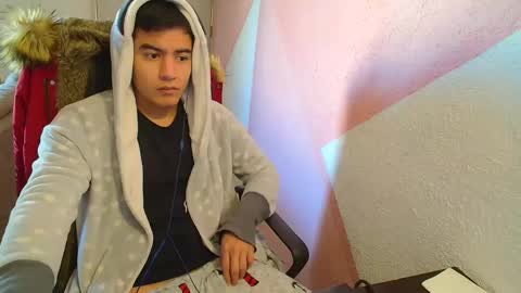 Snapshot of kael_art_d chatting on December 2024 04:16:02 PM kael_art_d online show from December 2024 04:16:02 PM
