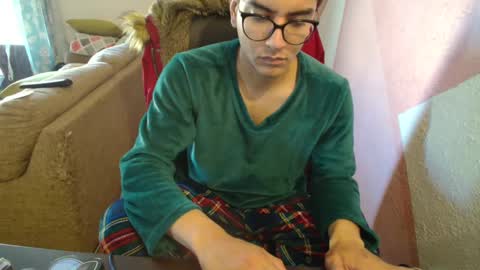 Snapshot of kael_art_d chatting on February 2025 03:52:01 PM kael_art_d online show from February 2025 03:52:01 PM