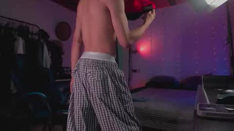 Kael Owens online show from November 2025 03:36:01 PM