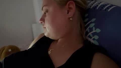 Snapshot of kaelia_daniel chatting on October 2025 02:15:02 PM Kaelia and Daniel online show from October 2025 02:15:02 PM