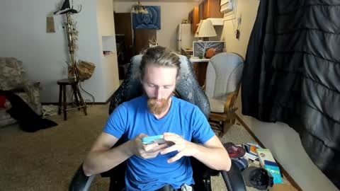 Kaiku77 online show from October 2025 07:20:01 PM