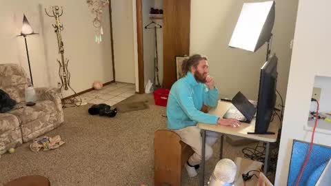 Kaiku77 online show from February 2026 06:33:01 PM