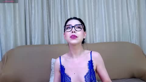 Kaila Lewis online show from October 2025 06:07:01 PM