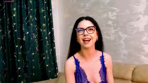 Kaila Lewis online show from January 2026 06:32:02 PM