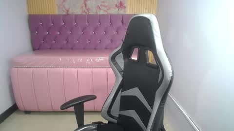 Kailee online show from April 2026 12:54:02 PM