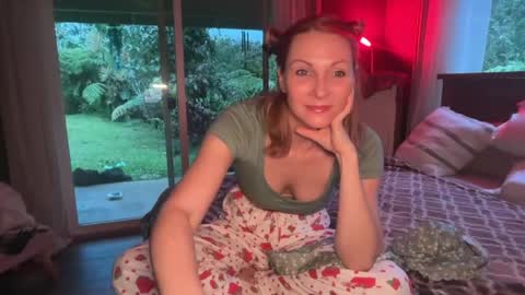 Snapshot of kaileeshy chatting on May 2026 04:40:01 AM Kailee Smile online show from May 2026 04:40:01 AM