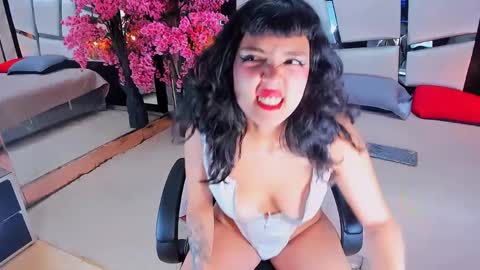    online show from April 2026 12:35:01 PM