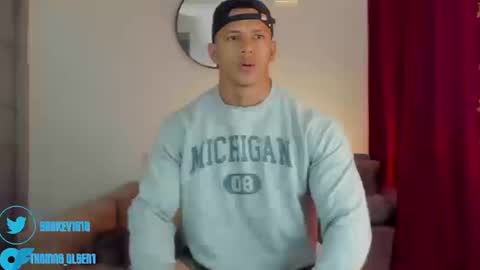 Snapshot of kale_tomson chatting on September 2025 03:47:01 PM kale thomson online show from September 2025 03:47:01 PM