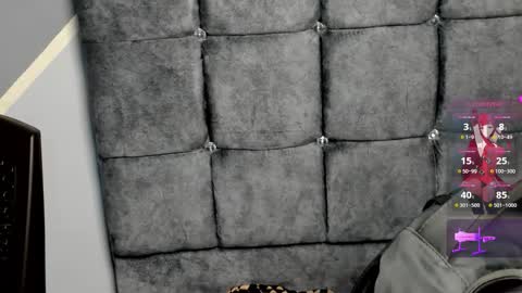 Daniel  online show from November 2025 12:20:01 PM