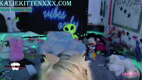 Snapshot of kaliekitten chatting on April 2026 08:53:02 PM KalieKitten online show from April 2026 08:53:02 PM
