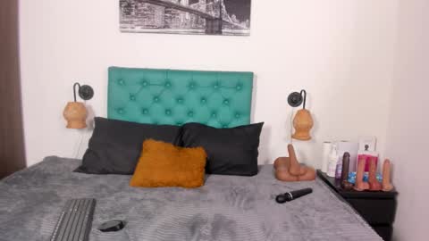 kalifa_latin online show from February 2026 07:53:02 PM