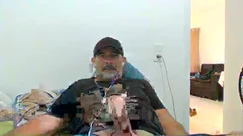 Snapshot of kaliu2021 chatting on April 2026 10:05:01 AM kaliu2021 online show from April 2026 10:05:01 AM