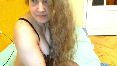 Snapshot of kameliy666 chatting on May 2026 09:23:02 PM Kameliy666 online show from May 2026 09:23:02 PM