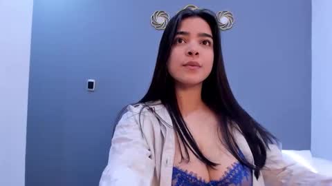 Snapshot of kamilabetancourt chatting on June 2026 01:39:02 PM Kamila Betancourt online show from June 2026 01:39:02 PM