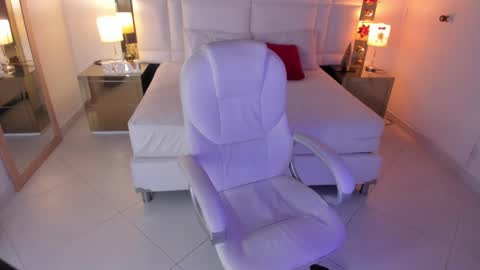 Kamila online show from December 2024 03:43:02 PM