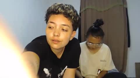 Snapshot of kammy_cami chatting on May 2026 12:07:01 AM kammy y camila online show from May 2026 12:07:01 AM