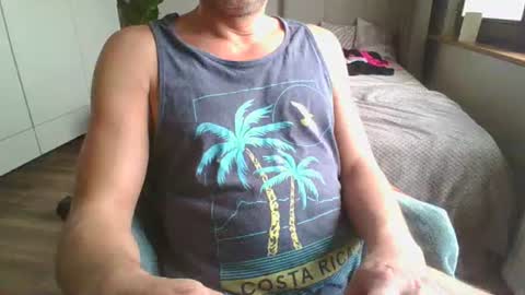 Snapshot of kanaletto chatting on July 2026 10:06:01 AM Mario online show from July 2026 10:06:01 AM
