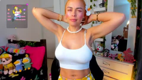 hello  Im Danni online show from April 2026 06:10:01 PM