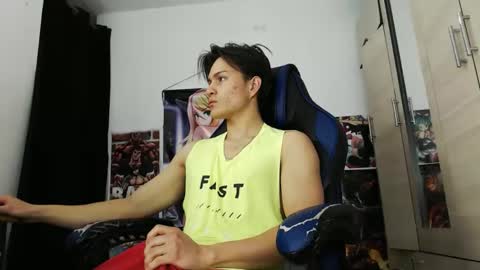 andres online show from December 2025 02:01:01 PM