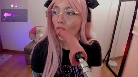 Snapshot of kaori_moon_ chatting on May 2026 05:30:02 PM Hanny online show from May 2026 05:30:02 PM