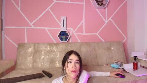 kaoriille online show from February 2025 10:44:02 AM