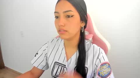 Snapshot of karely_sweet_ chatting on May 2026 03:17:02 PM karely_sweet_ online show from May 2026 03:17:02 PM
