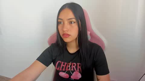 Snapshot of karely_sweet_ chatting on June 2026 01:49:01 PM karely_sweet_ online show from June 2026 01:49:01 PM