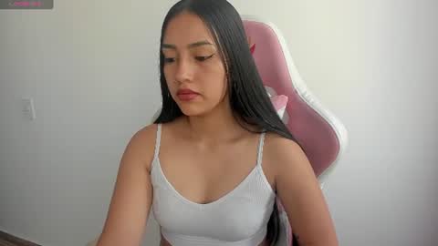 Snapshot of karely_sweet_ chatting on June 2026 12:58:02 PM karely_sweet_ online show from June 2026 12:58:02 PM